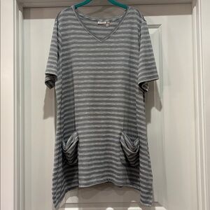LOGO Striped Tunic Length Tee with Shark Bite Hem and Pockets